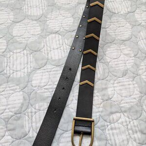 Linea Pelle Women’s Black Leather Belt Gold Chevron Accents Size S
